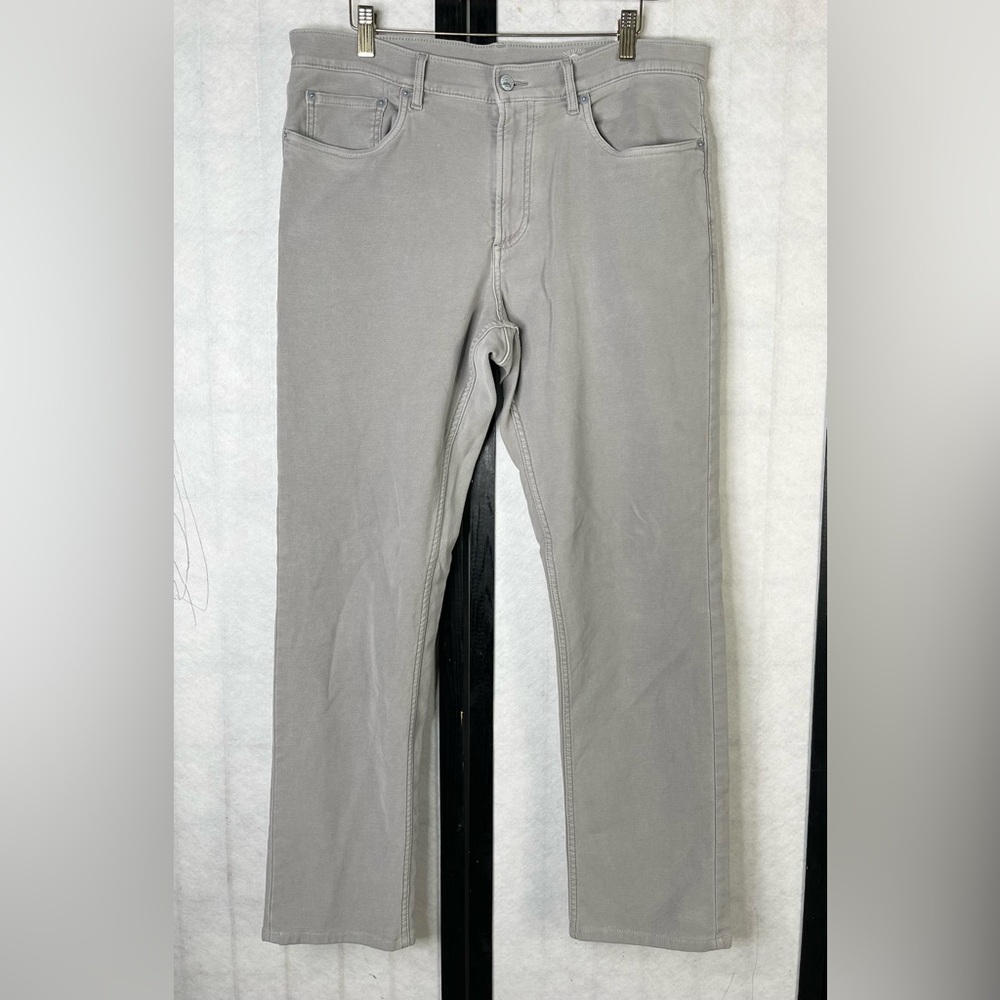 Faherty Men's Light Gray Straight Jeans